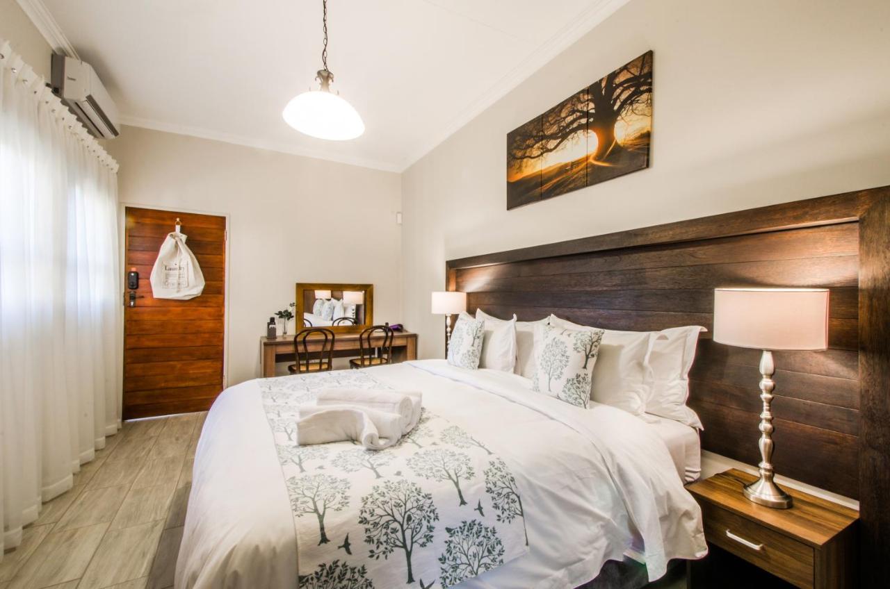 Three Olives Guesthouse Centurion Eksteriør bilde