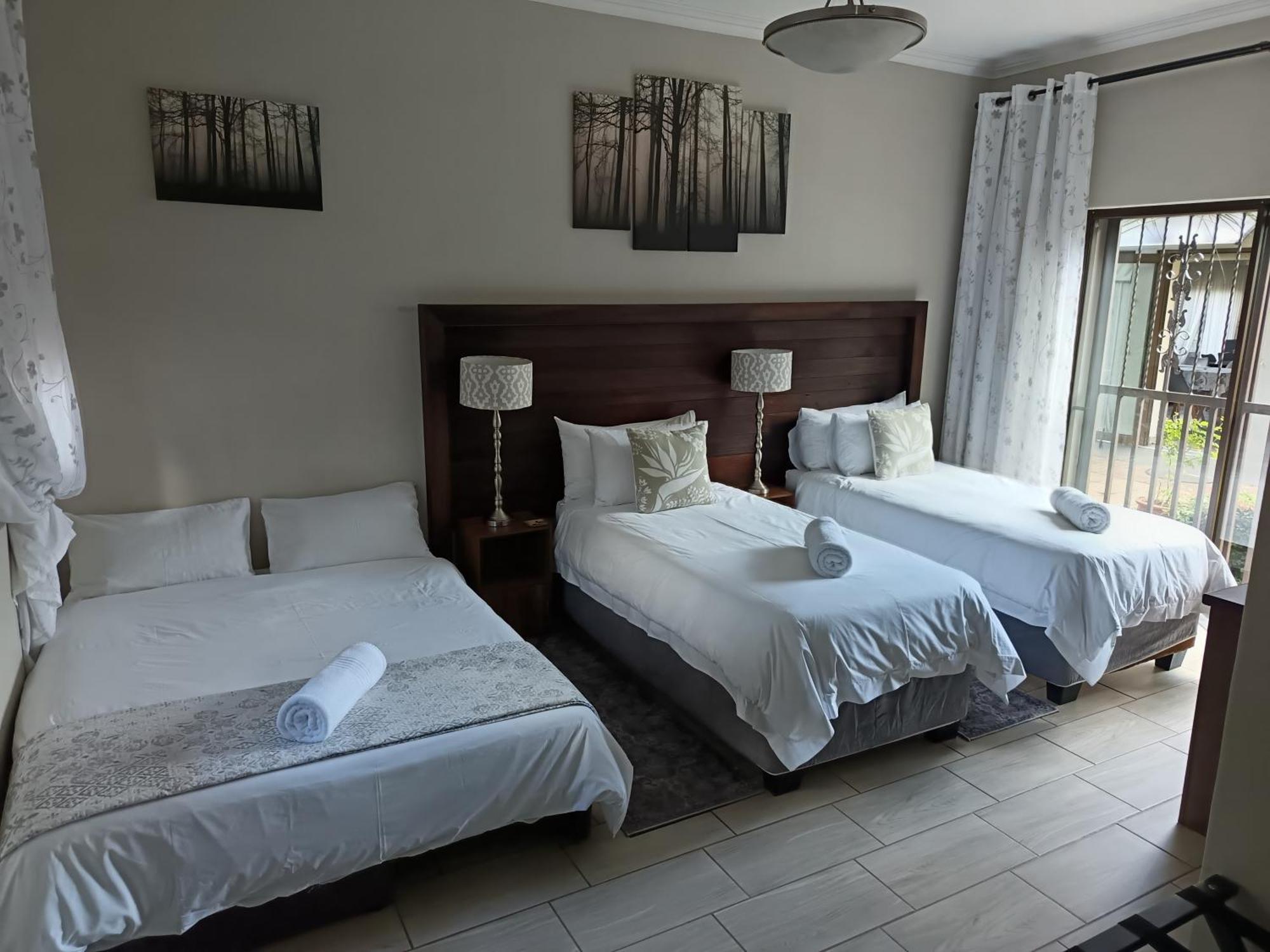 Three Olives Guesthouse Centurion Eksteriør bilde
