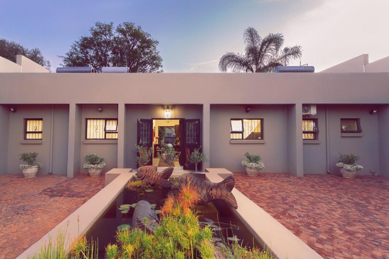 Three Olives Guesthouse Centurion Eksteriør bilde